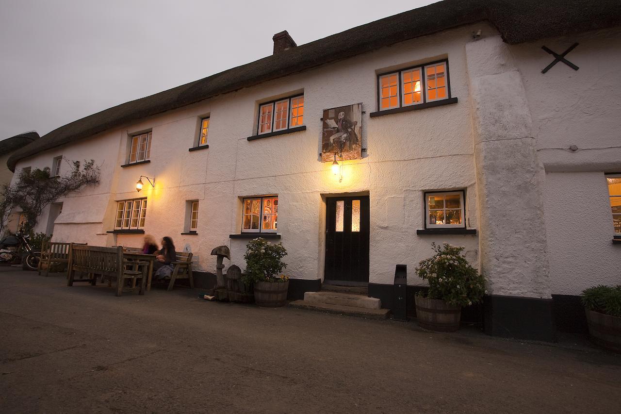 Duke Of York Hotel Dolton Esterno foto