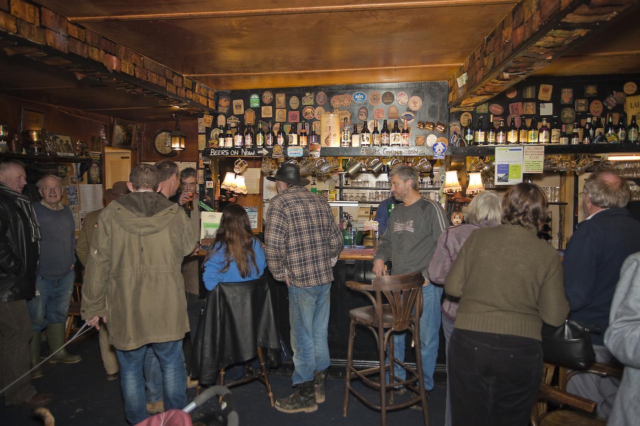 Duke Of York Hotel Dolton Esterno foto