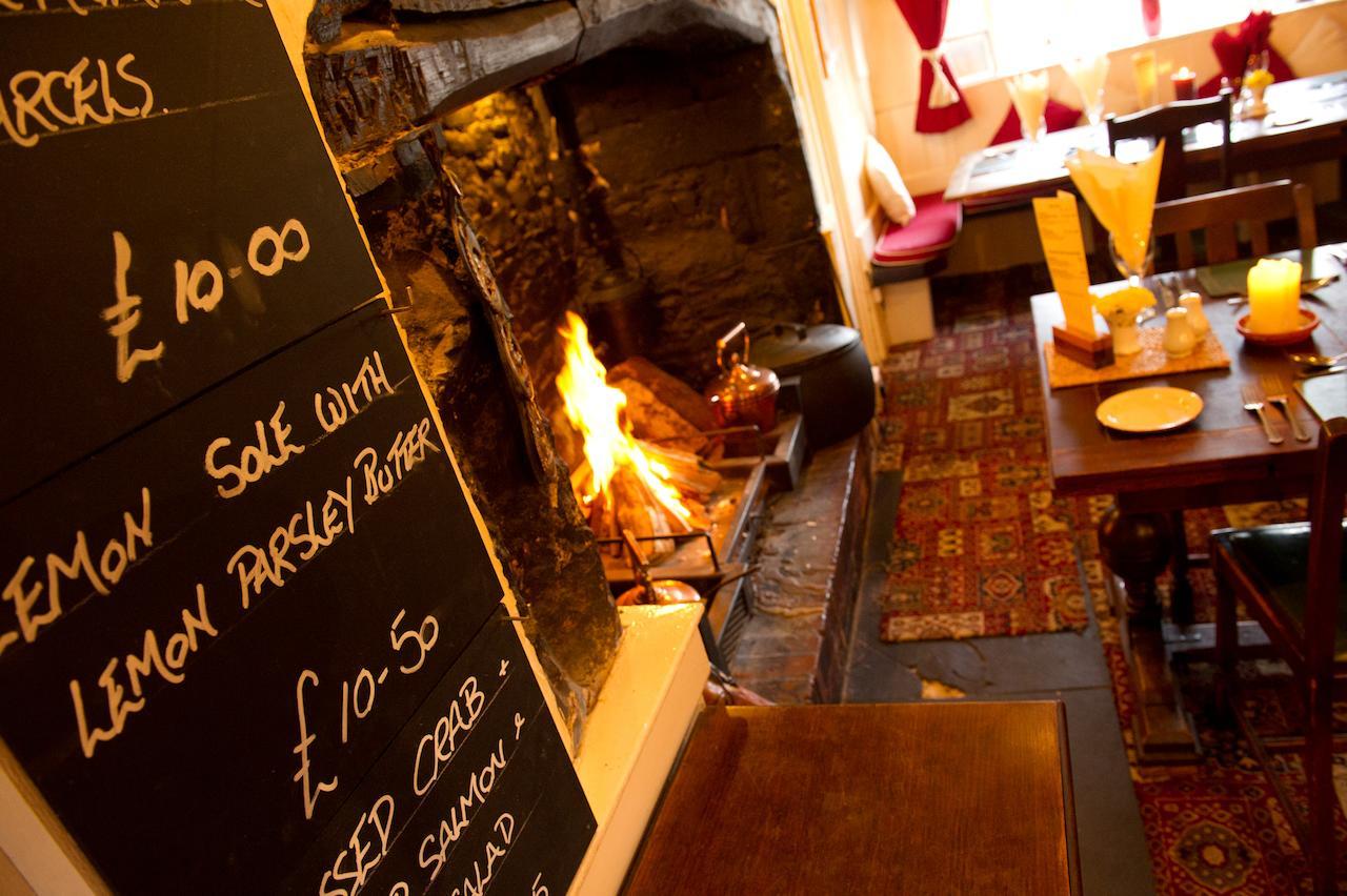 Duke Of York Hotel Dolton Esterno foto